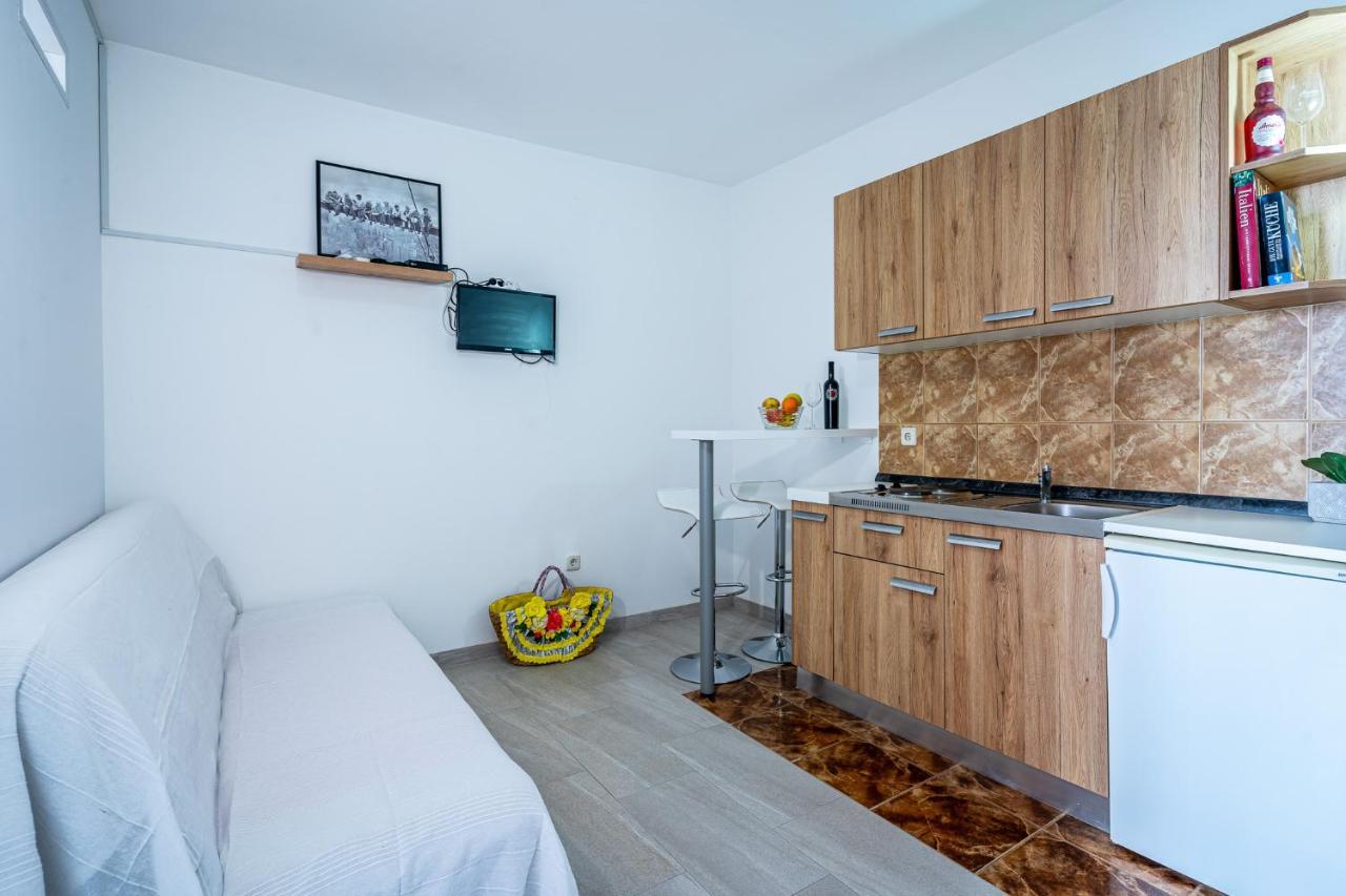 Apartmani Vinko Бибине Екстериор снимка